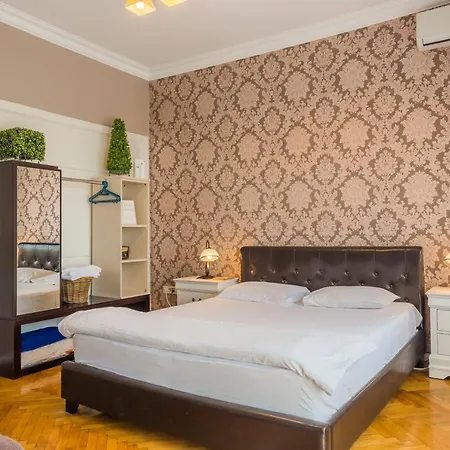 Deluxe Cismigiu Park Bükreş