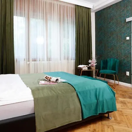 Apartment Deluxe Cismigiu Park Bukarest