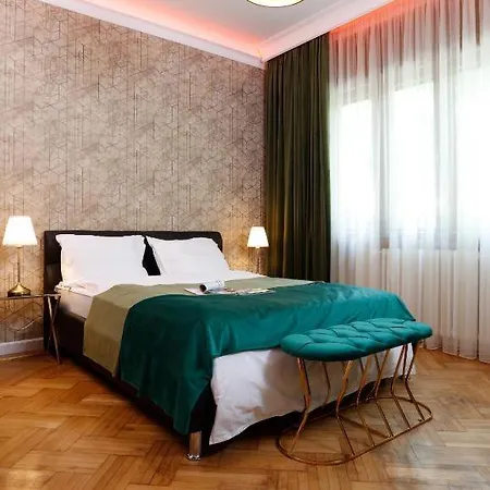 Deluxe Cismigiu Park Apartment *