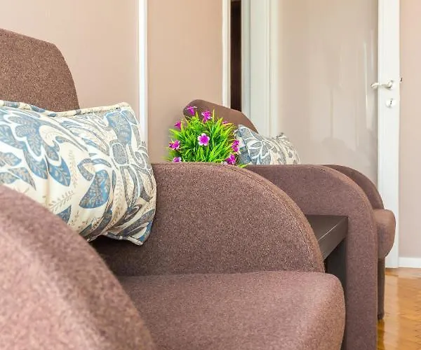 Deluxe Cismigiu Park Апартаменти *