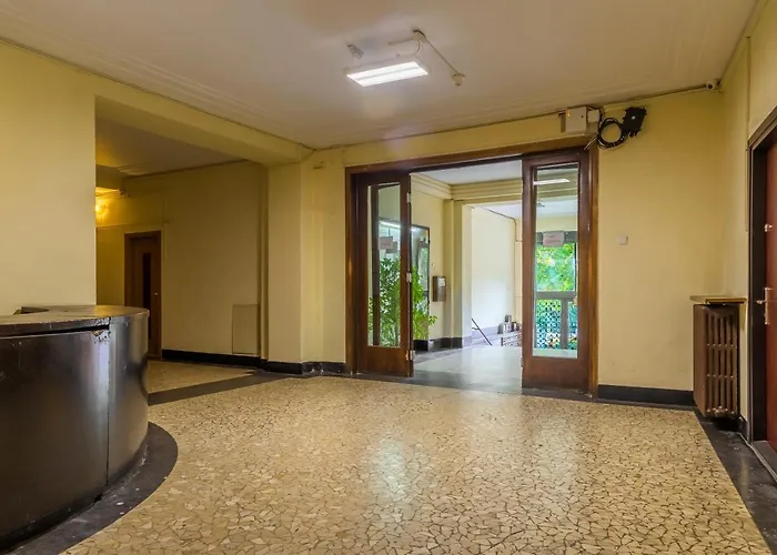 Deluxe Cismigiu Park Апартаменти Бухарест